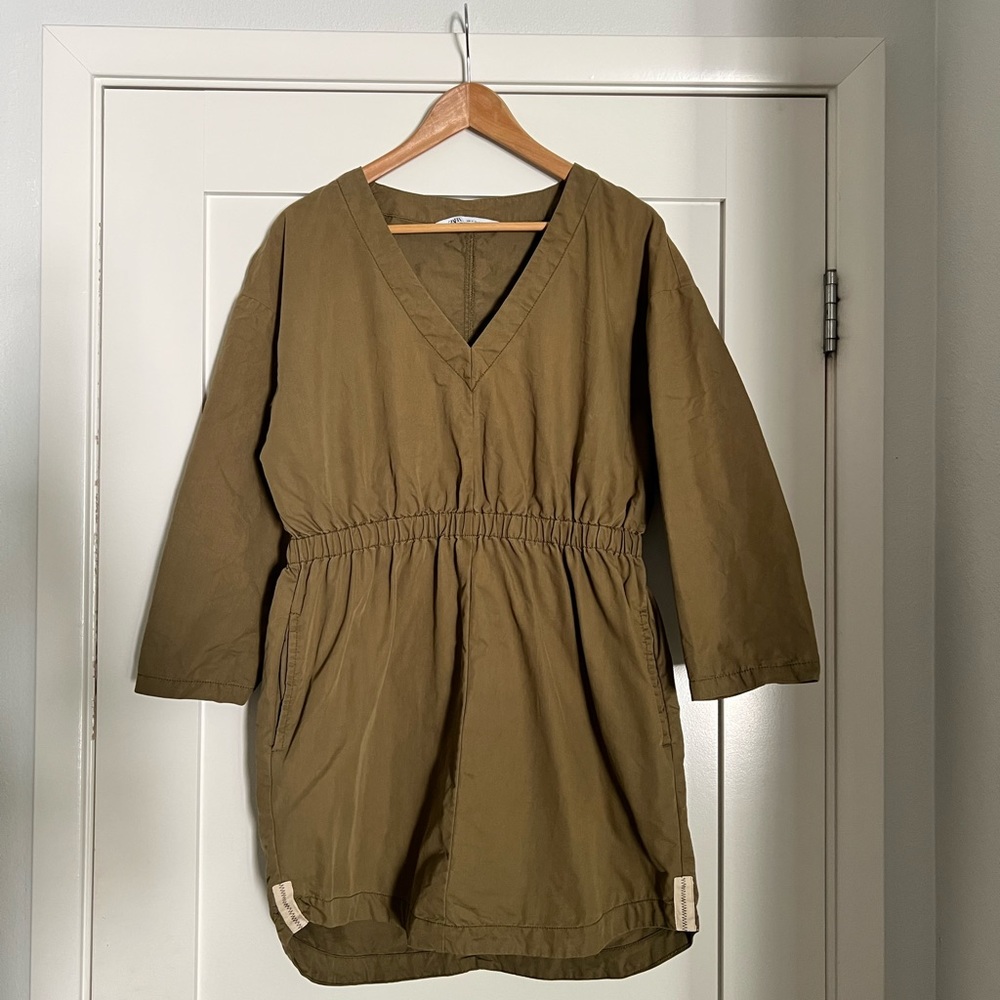 Zara. Woman’s dress